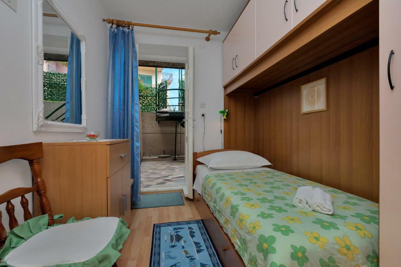 Apartments Marija Makarska Exteriör bild